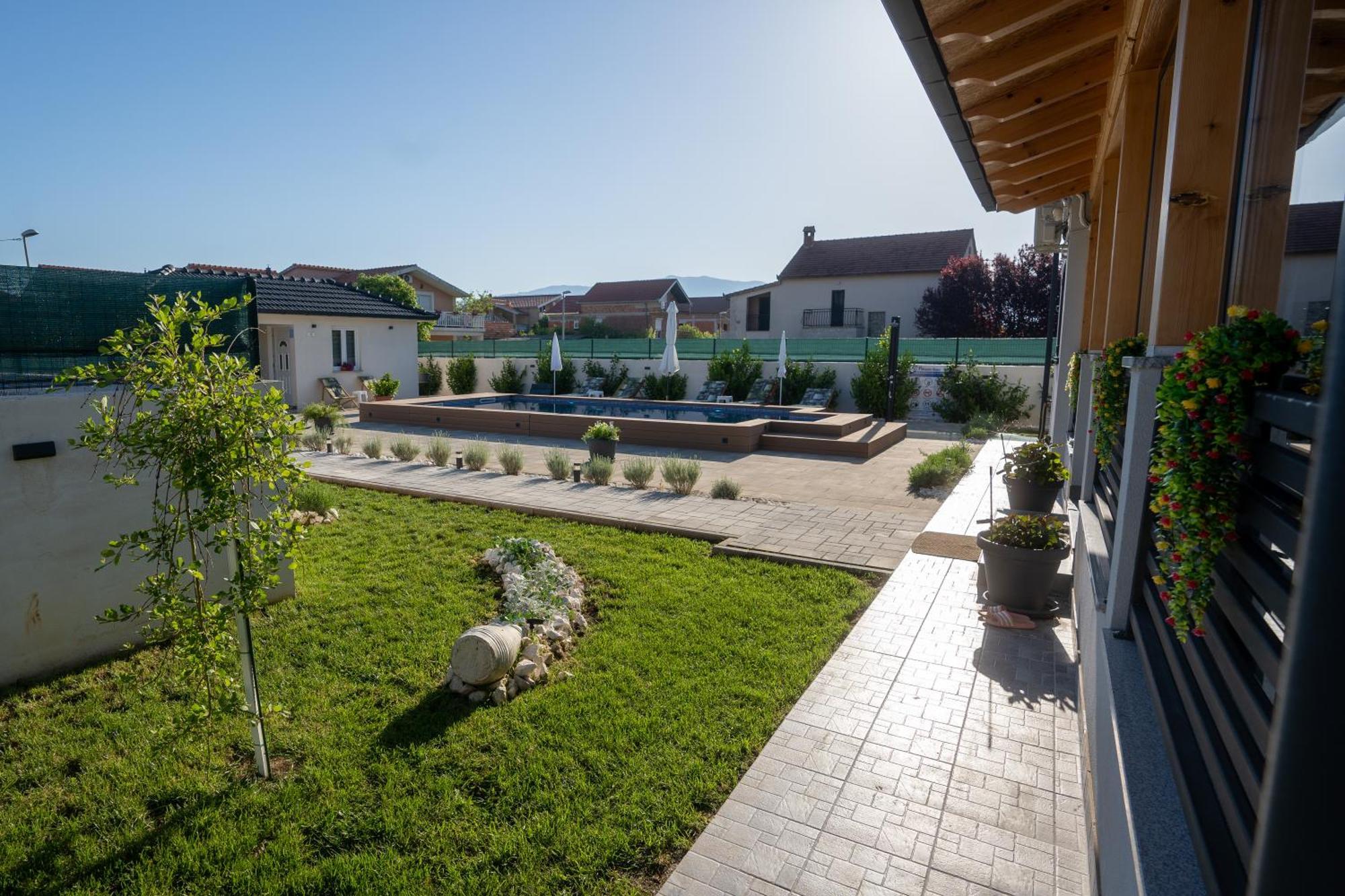 Nyaraló Palomino House *